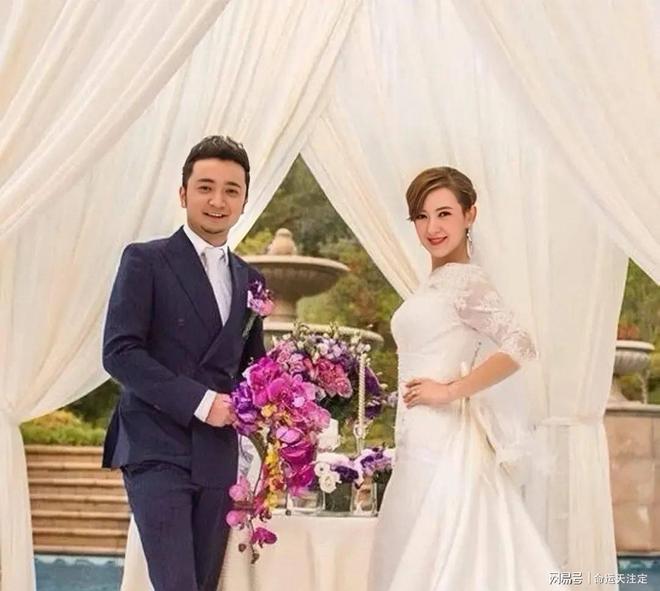 翻译官42岁尼格买提无儿无女开元棋牌试玩母亲是演员再婚嫁(图10)