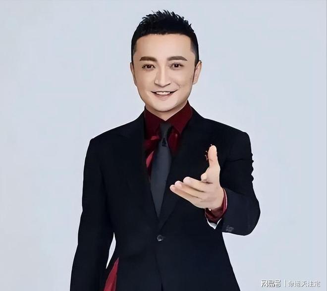 翻译官42岁尼格买提无儿无女开元棋牌试玩母亲是演员再婚嫁(图18)